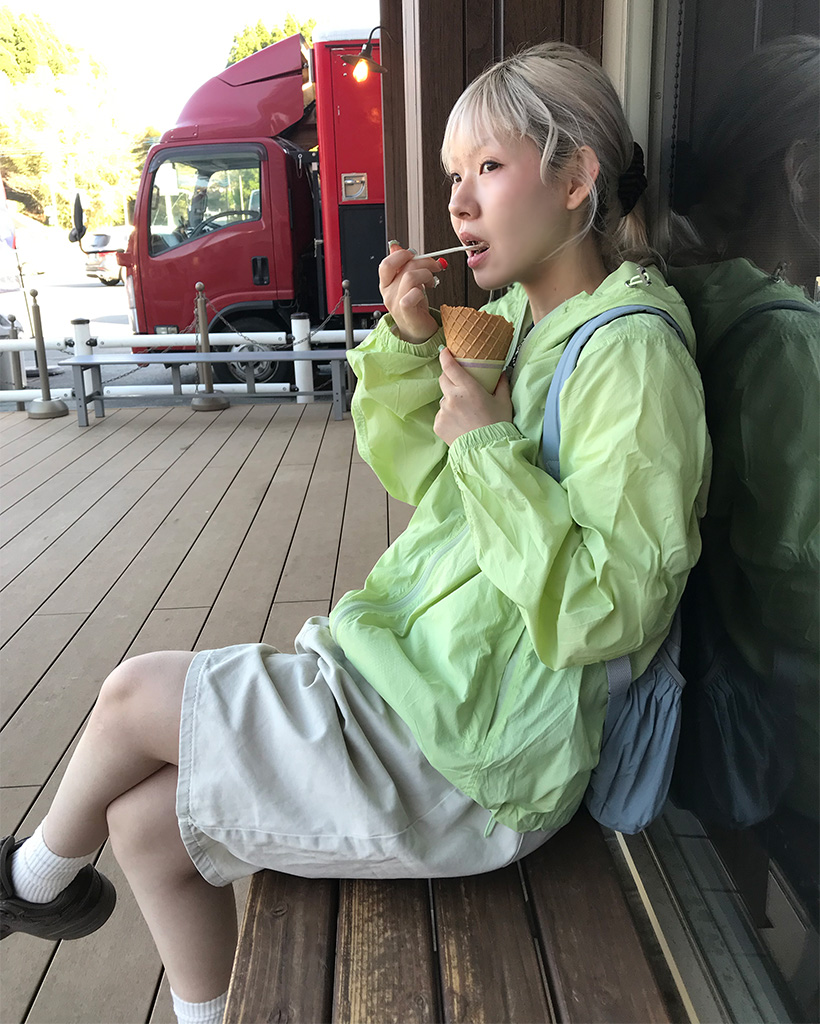 ドローコートフードウィンドブレーカー