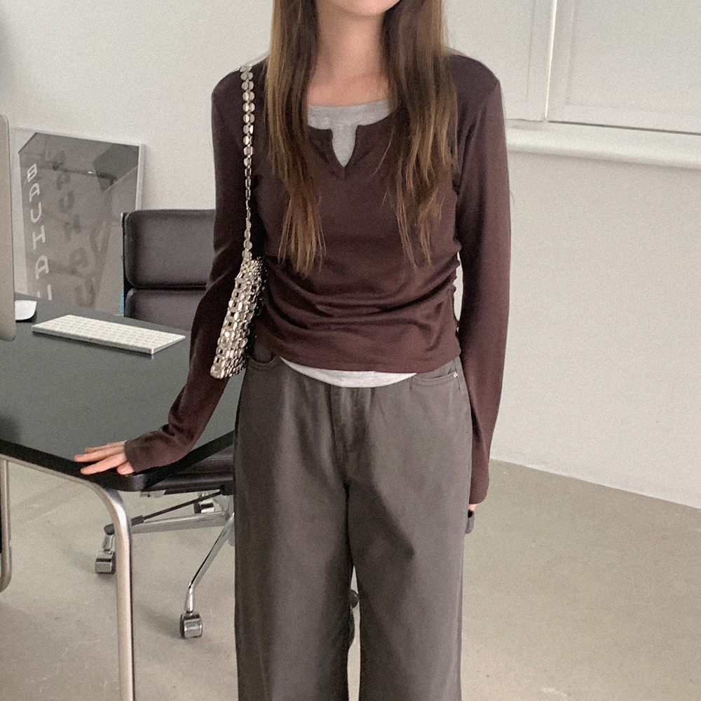 レイヤード風ギャザー長袖Tシャツ