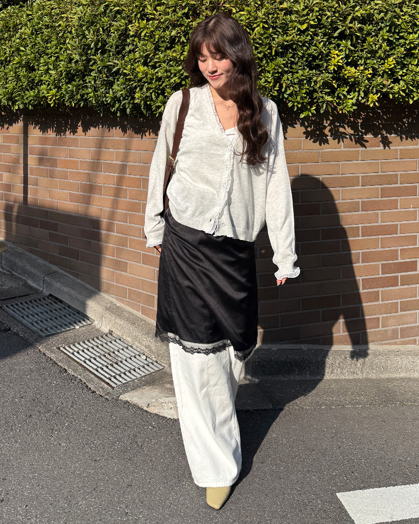 レースヘムサテンミディスカート