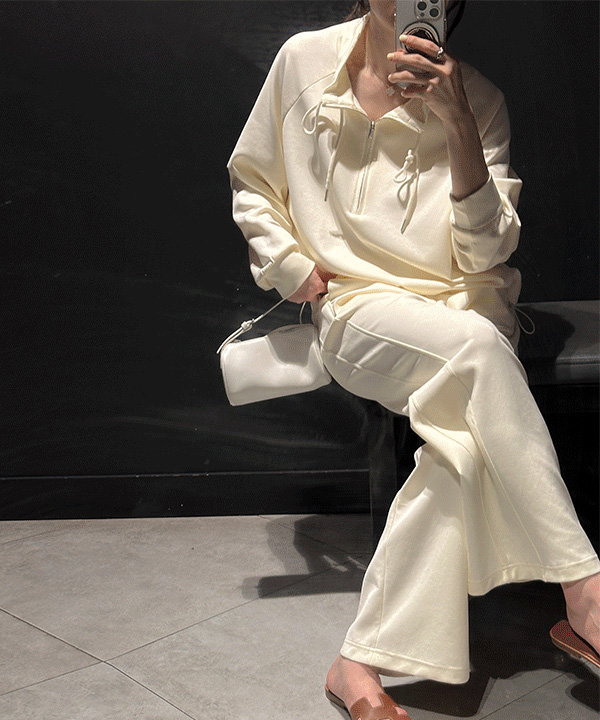 セットアップ]ハイネックハーフジップスウェットシャツ+セミワイド