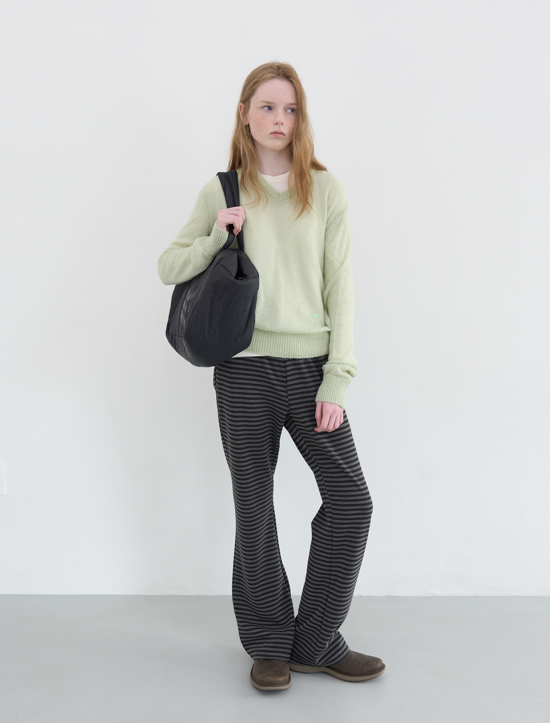 Mild Striped Banding Bootcut Pants (Black)