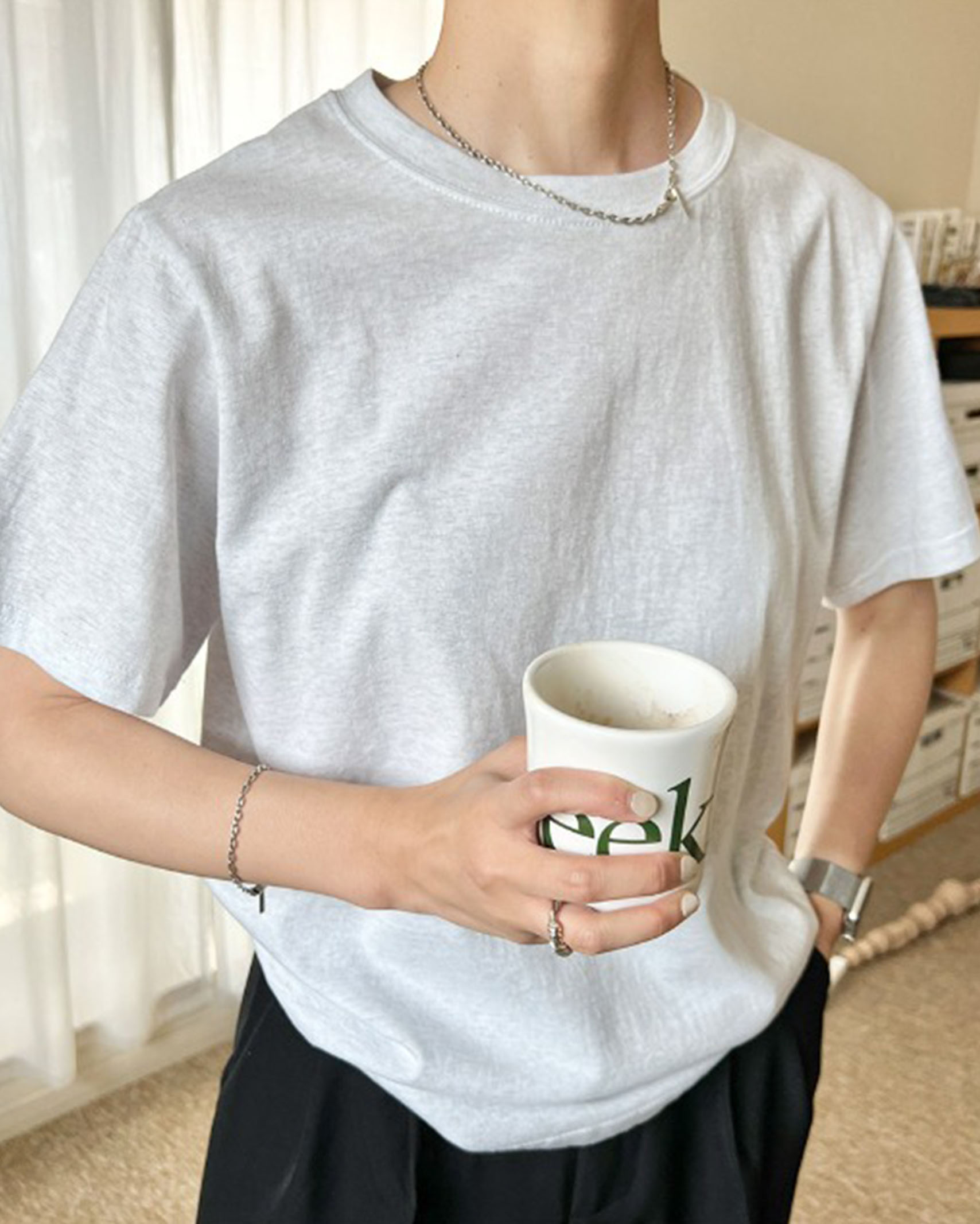 ベーシックラウンドTシャツ