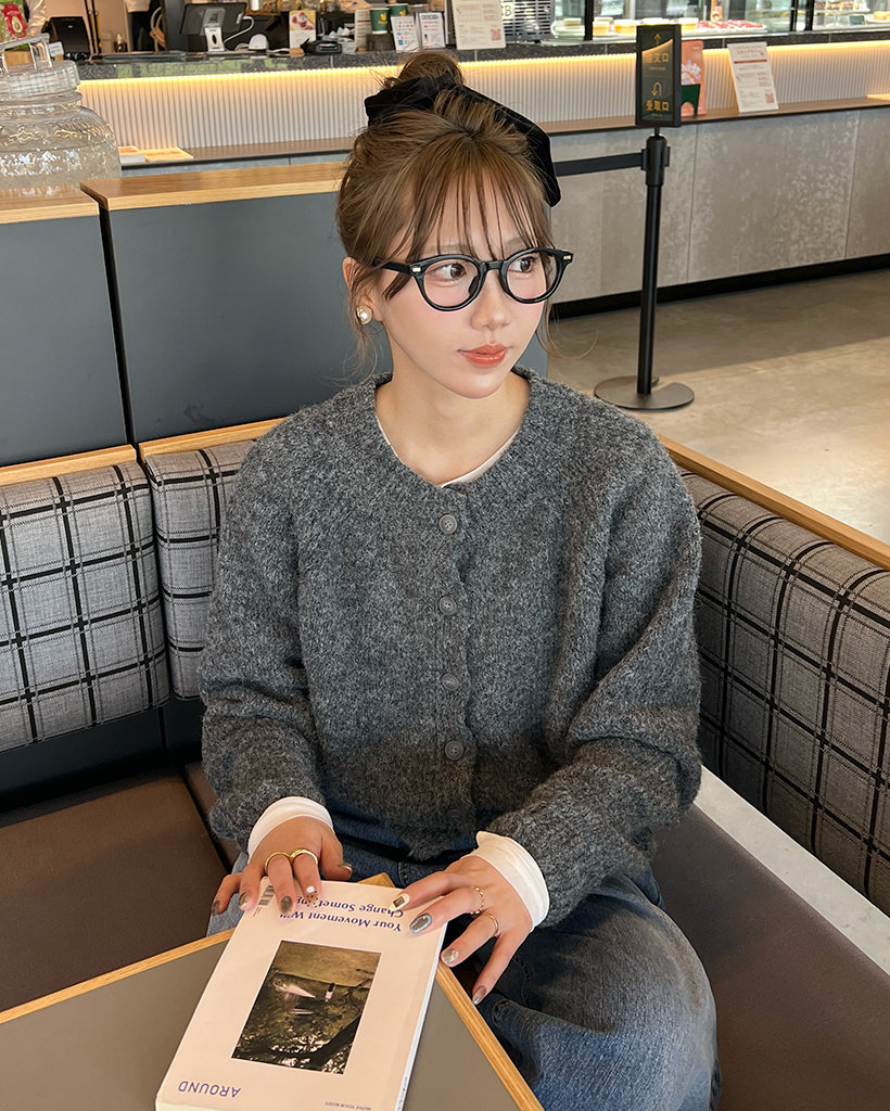 ソフトラグランスリーブラウンドネックカーディガン