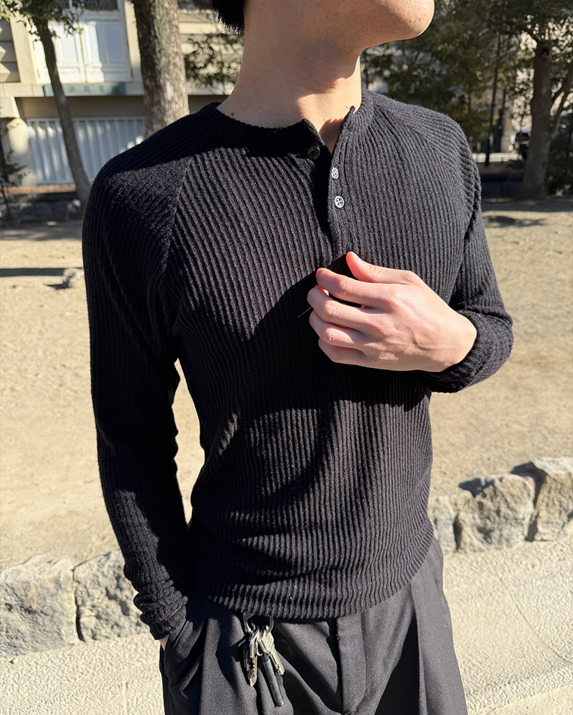 ボタンヘンリーネックロングTシャツ