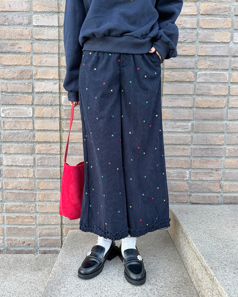 コーデュロイ刺繍ワイドパンツ