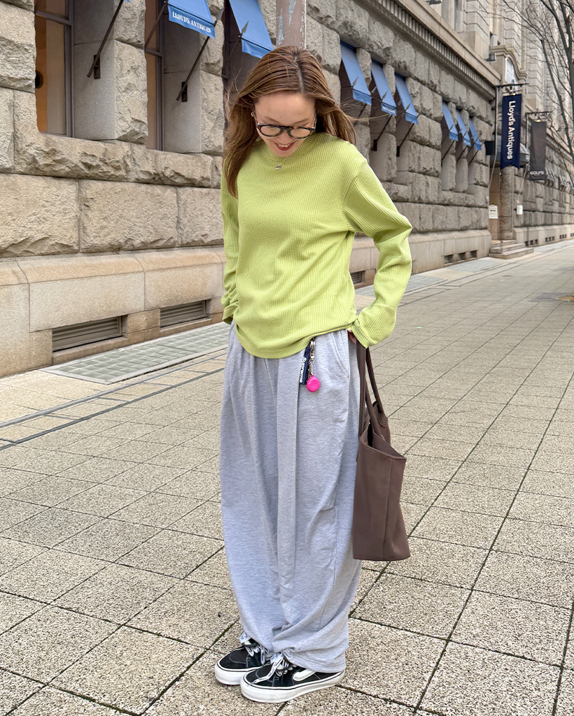 リベットポイントバルーンスウェットパンツ