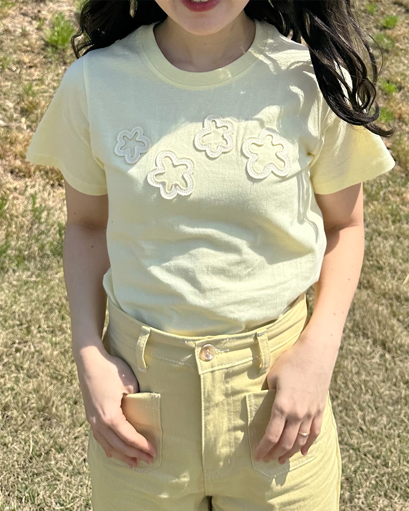 花パッチ半袖Tシャツ