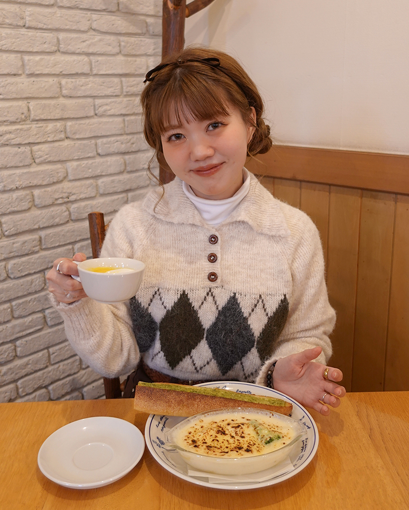 アーガイルカラーボタンニット