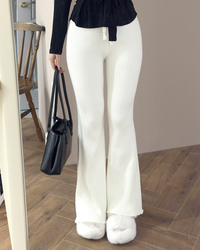 ウエストストリングスリムフィットニットパンツ