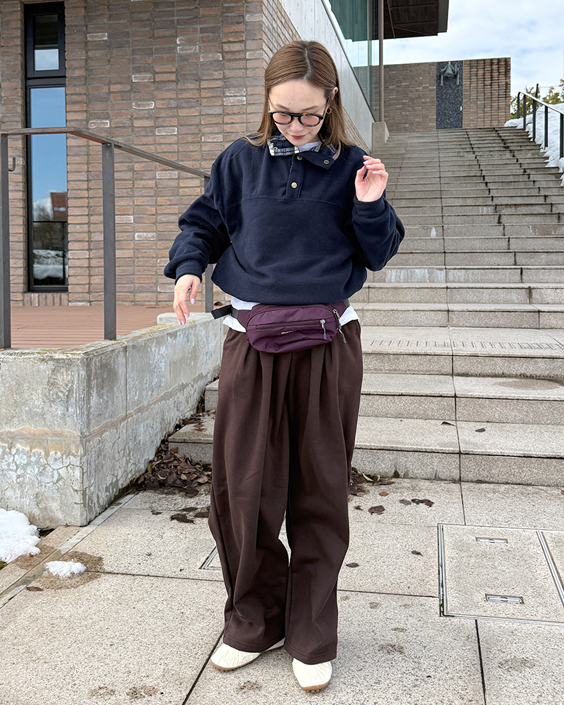 ダーツ入りピンタックワイドイージーパンツ