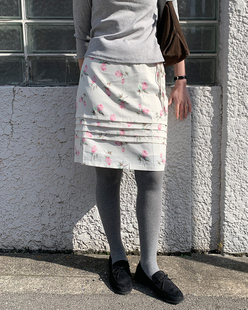 ローズミディスカート