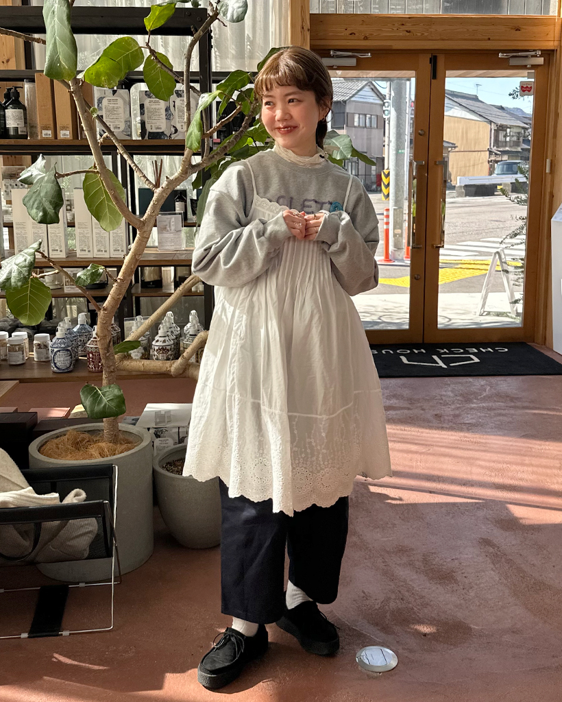 [秋再入荷]タック入りレースミニノースリーブワンピース