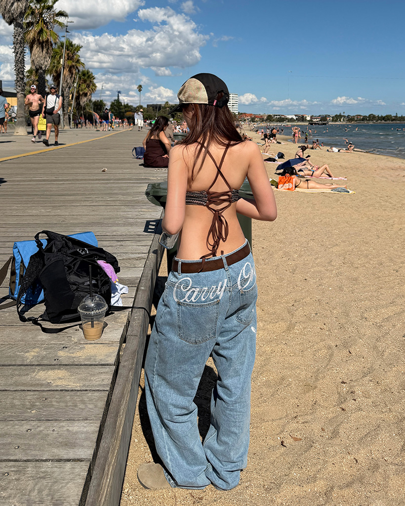 バックレタリングデニムパンツ