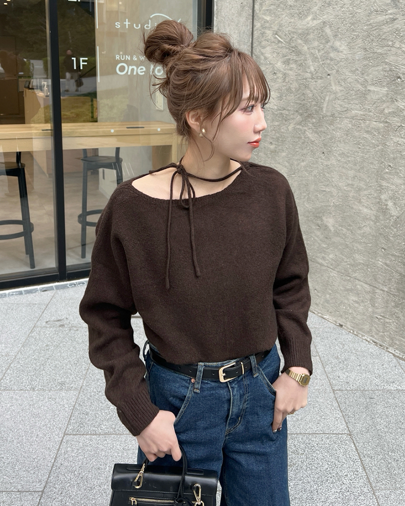 ネックストラップポイントニット