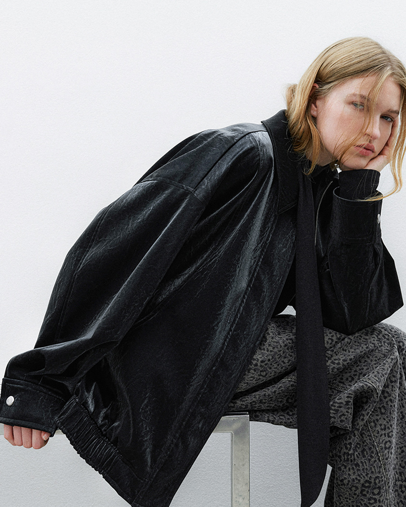 (JP-586)OVERFIT GLOSSY SNAP BUTTON BLOUSON