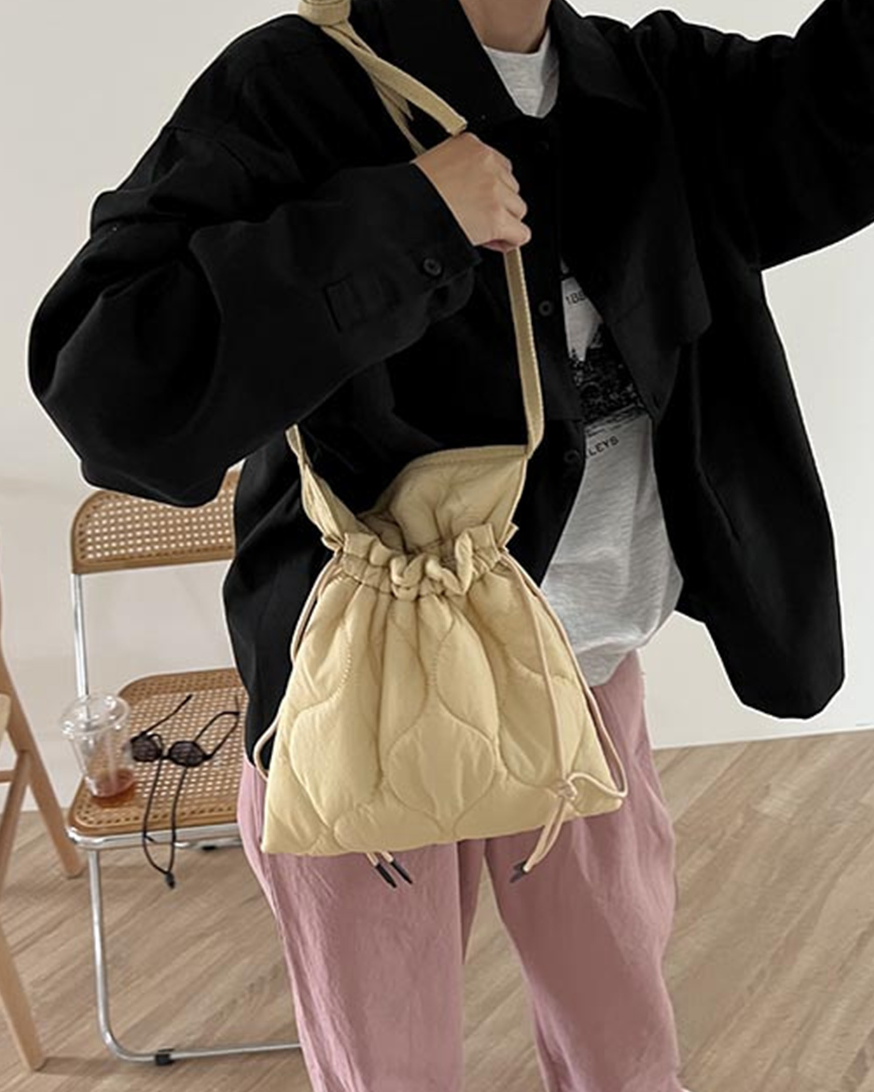 キルティングストリングバッグ