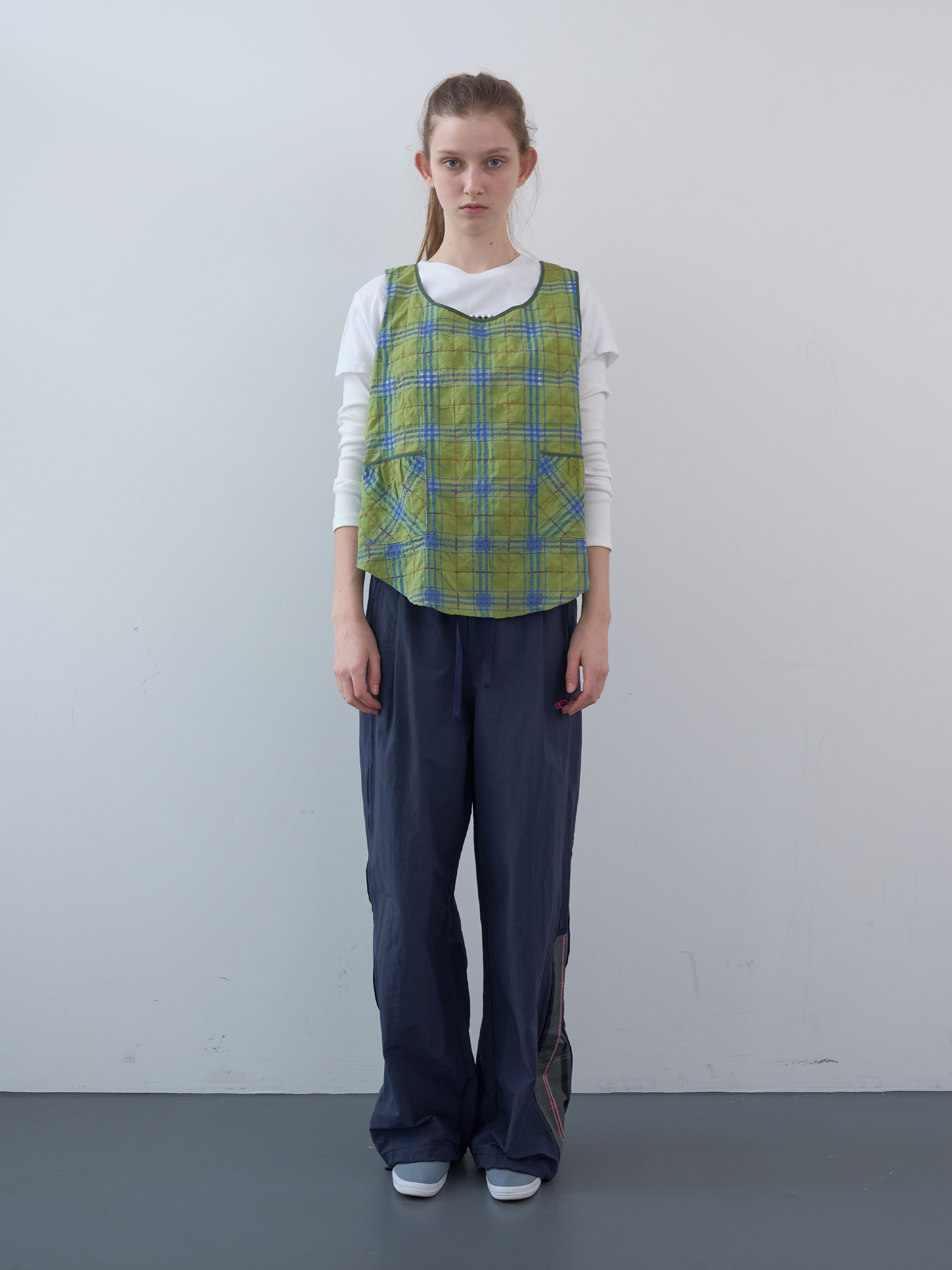 Shirring Pocket Sleeveless Top (Green)