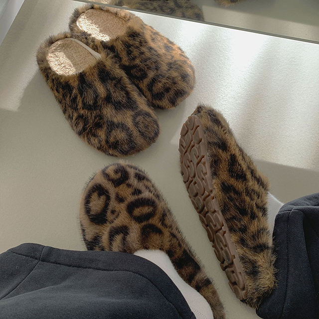 2WAY 裏ファー レオパード柄 ファーサンダル (室内履き・外履き兼用)