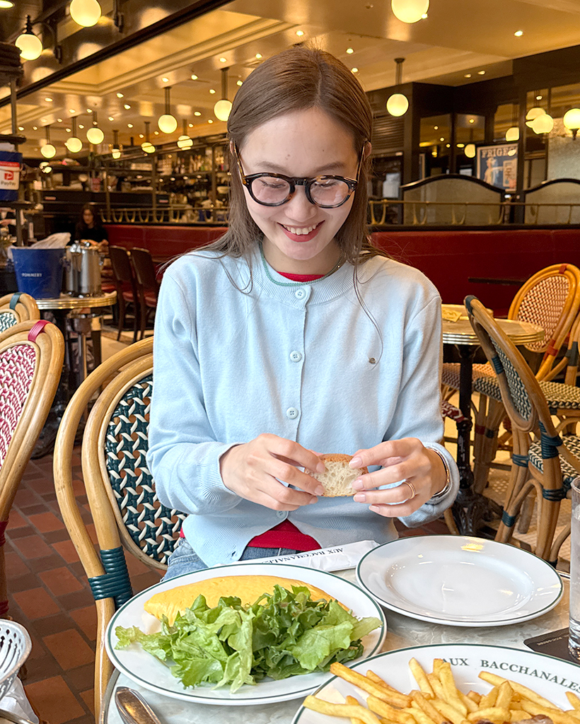 ベーシックラウンドネックカーディガン