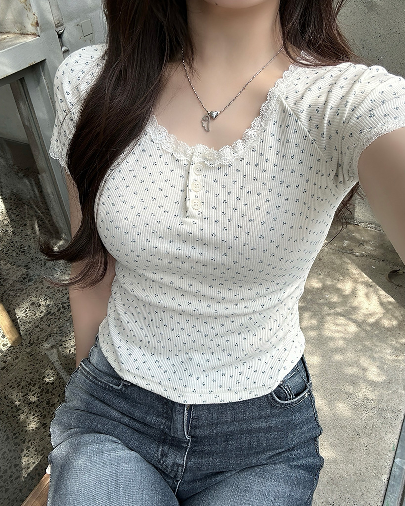 ミニフラワーレースポイントハーフTシャツ