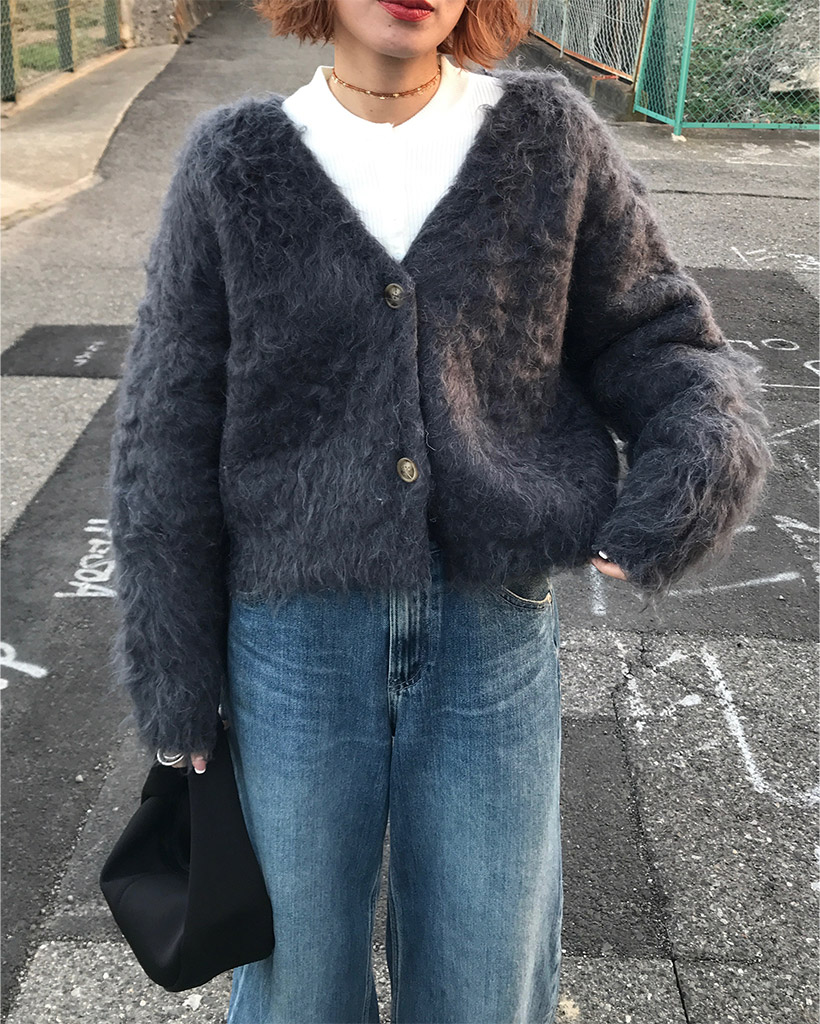 Vネックファーカーディガン