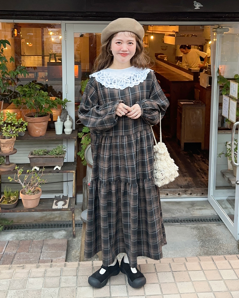 ヌメ nume バンドカラー リネンワンピース ベージュ　2023モデル ヌメ nume バンドカラー リネンワンピース ベージュ 2023モデル