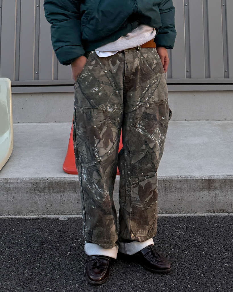 カモフラージュカーペンターパンツ