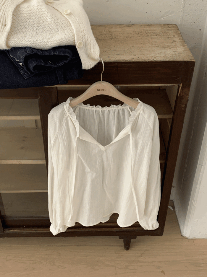 レースストリングブラウス