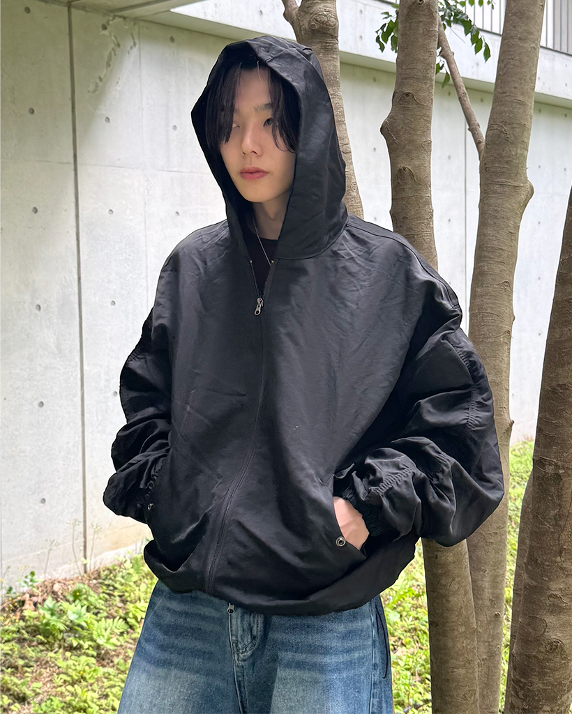 ナイロンシャーリングフードジャケット