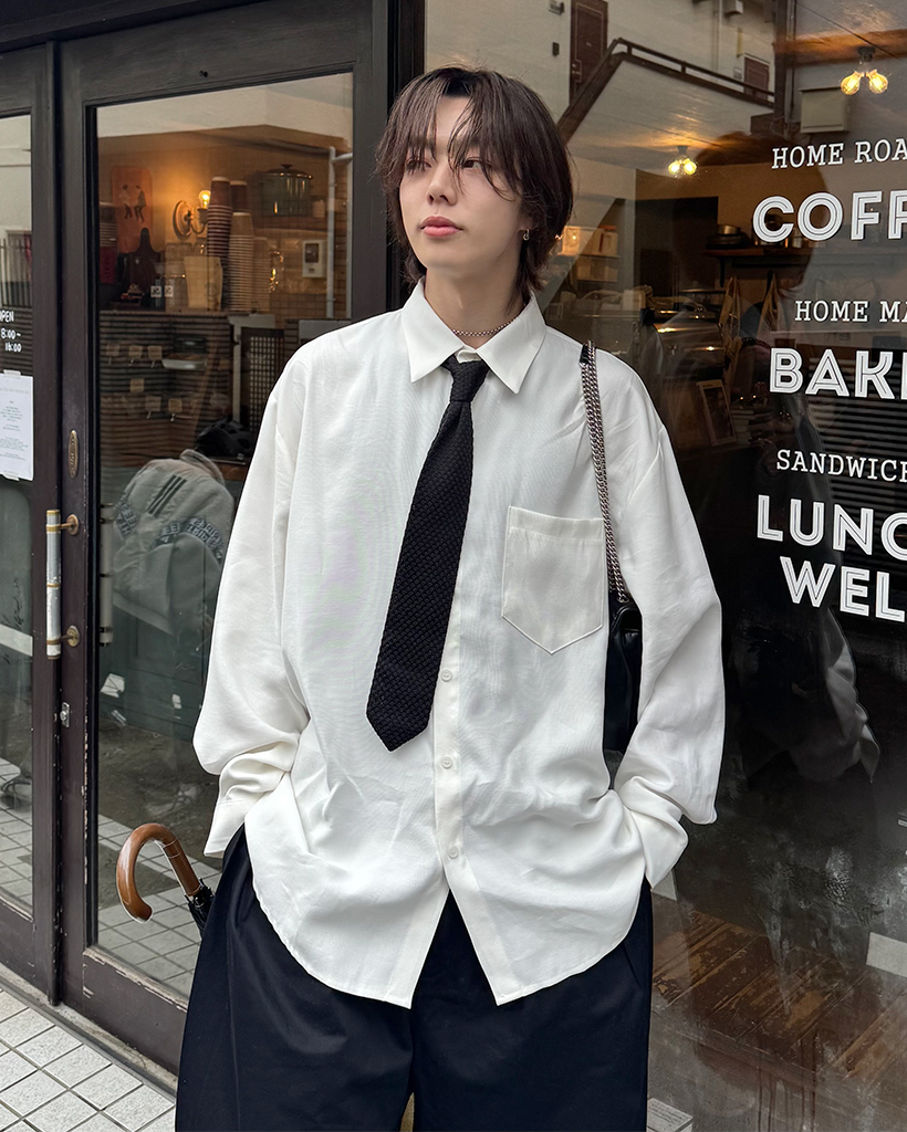 ルーズフィットビッグポケットシャツ