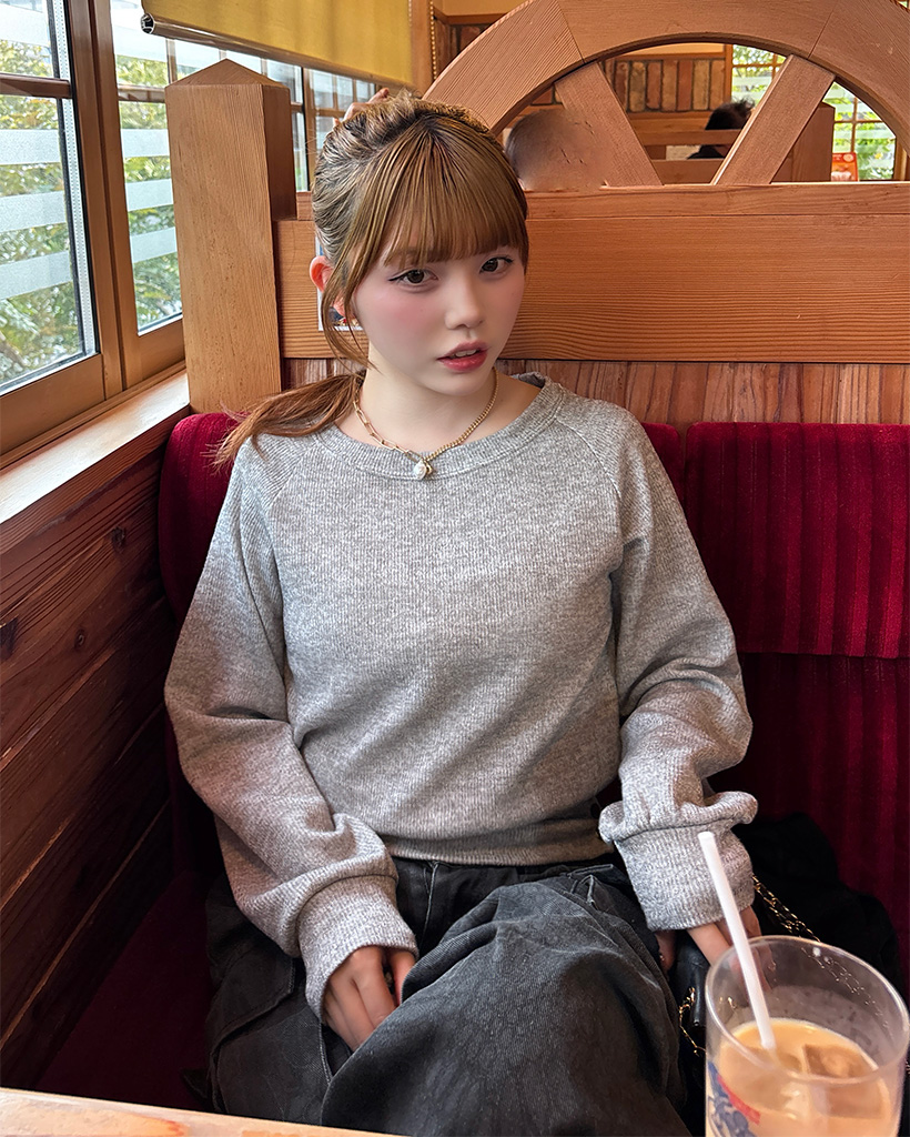 サイドボタンクロップニット