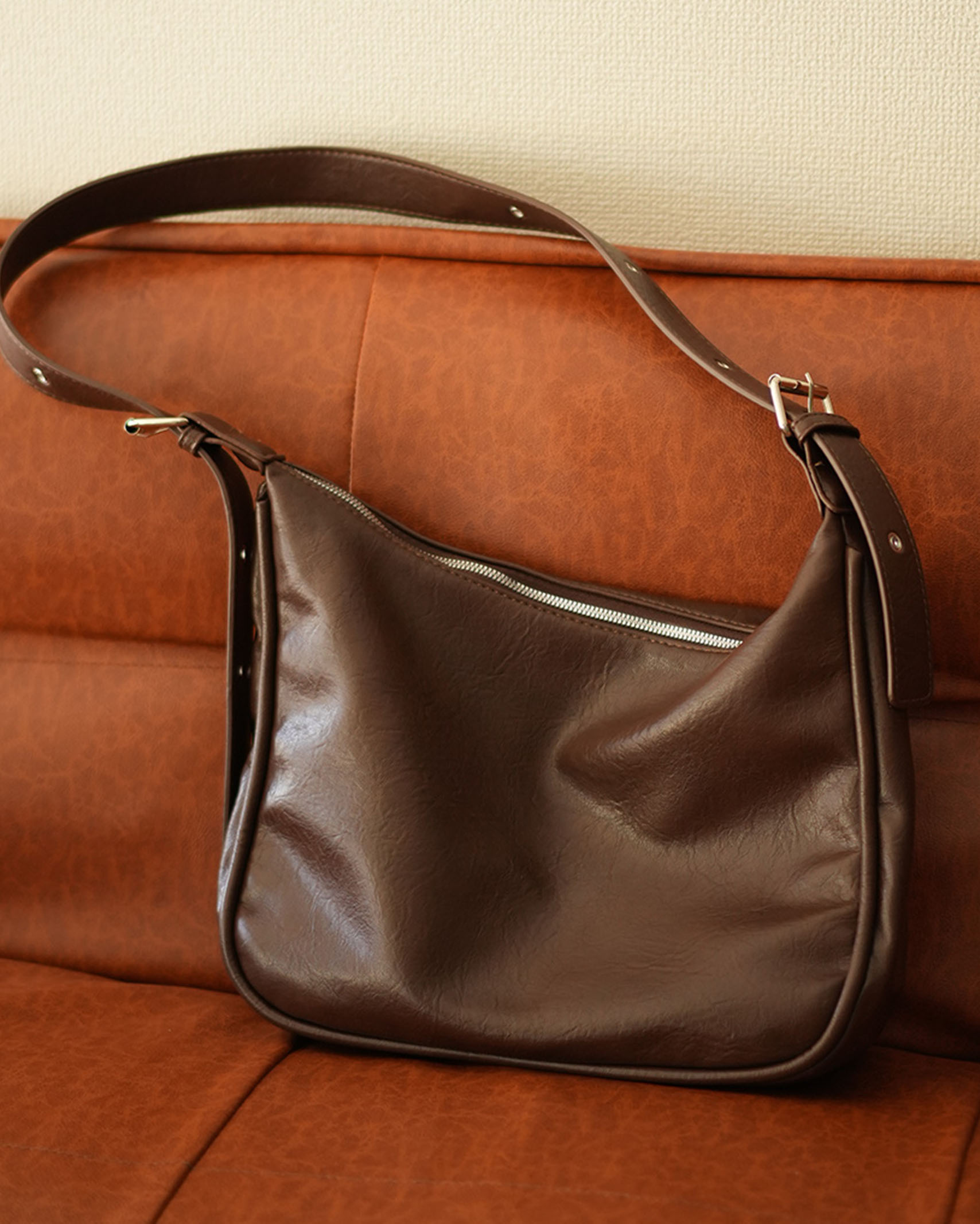 シンプルビッグホーボーバッグ