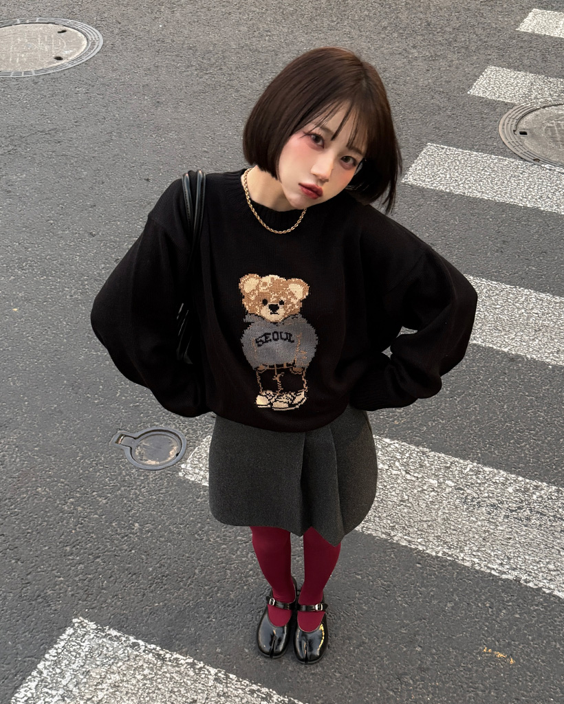 ベアモチーフクルーニット