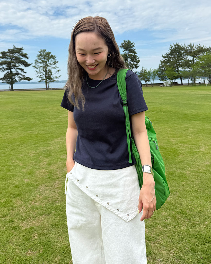 セミクロップドショートスリーブTシャツ