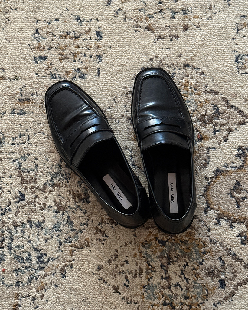 レザーデザインローファー