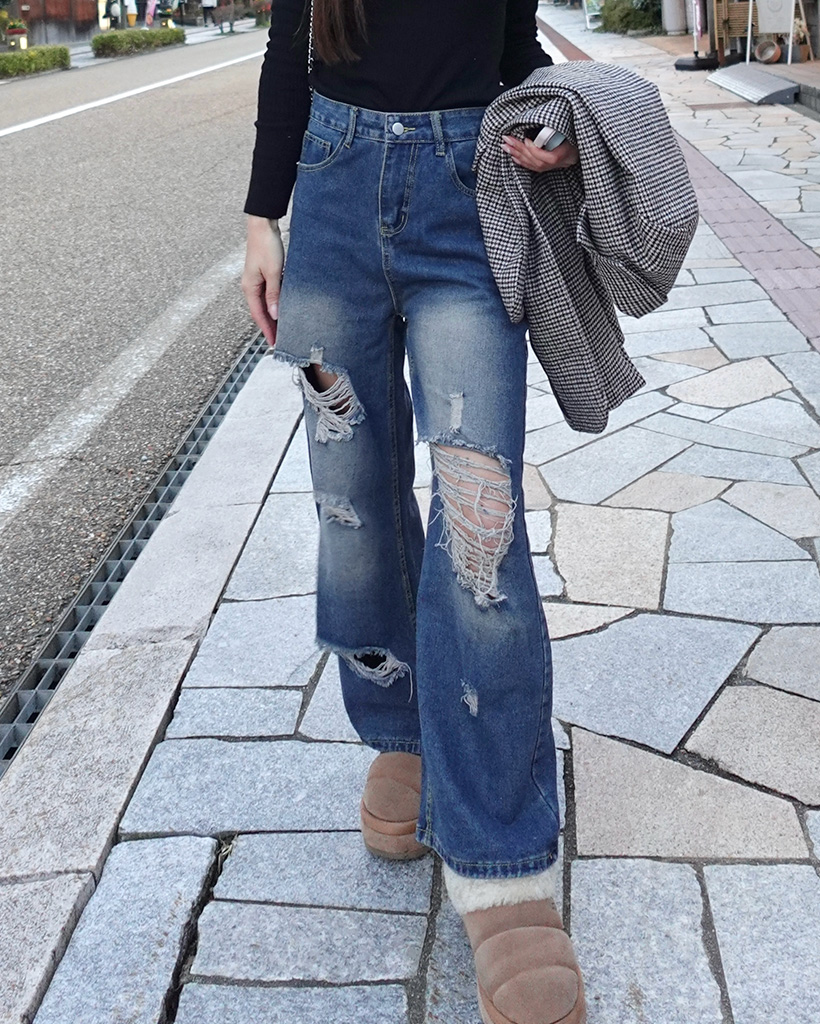 ダメージヴィンテージデニムパンツ