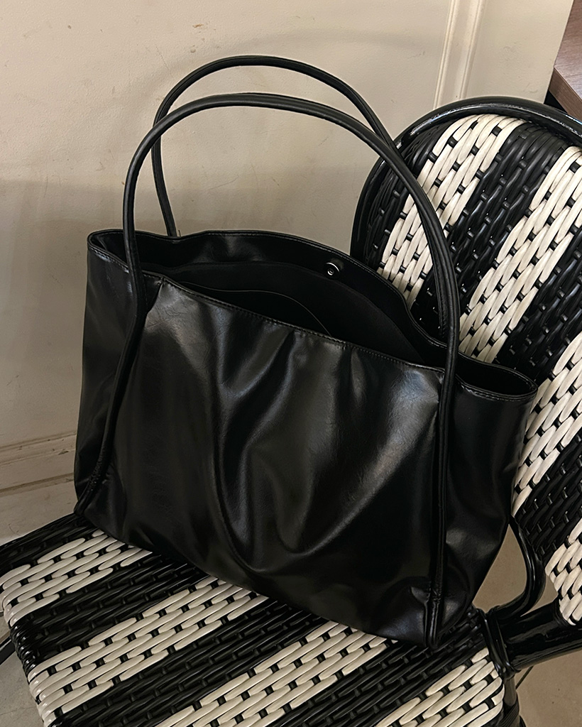 ベーシックビックショルダーバッグ