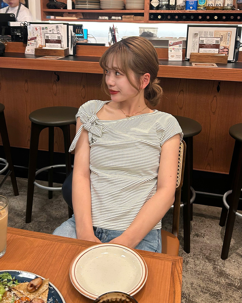 ボーダーオフショルダーTシャツ