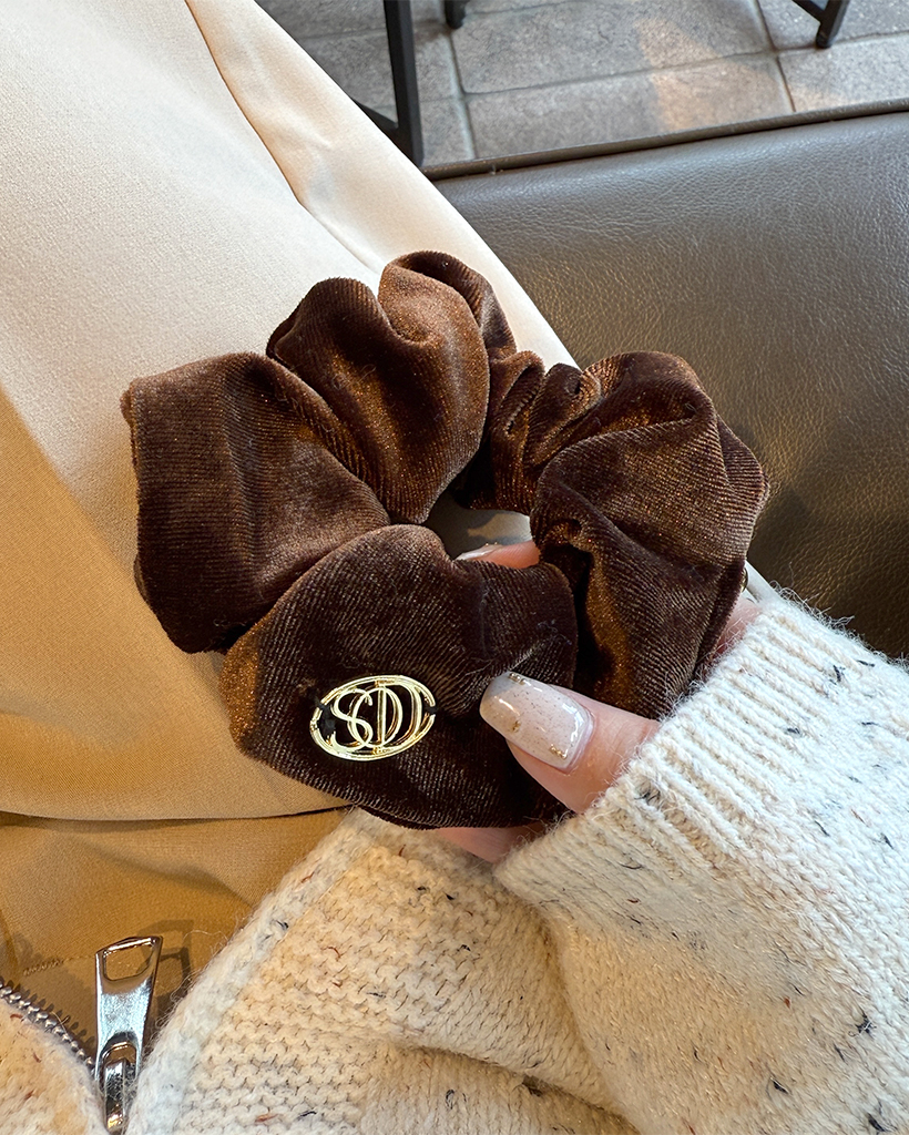 [BEST 50]ゴールドポイントベルベットシュシュ