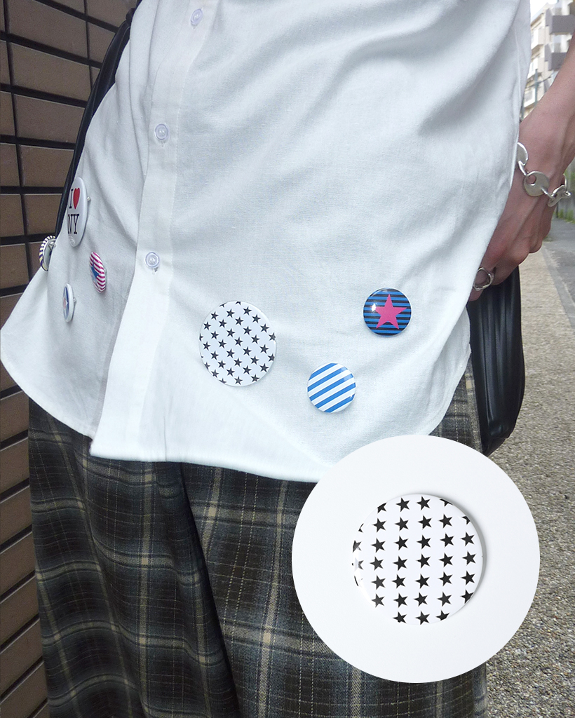【いと】日プ　缶バッジ　未開封　BLUE WHITE ブルーボーダー缶バッジ | ファッション通販サイト NUGU