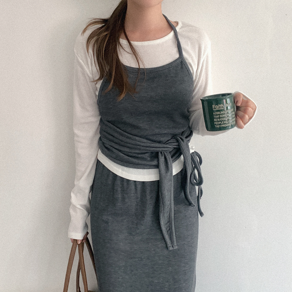 ホルターラップビスチェ