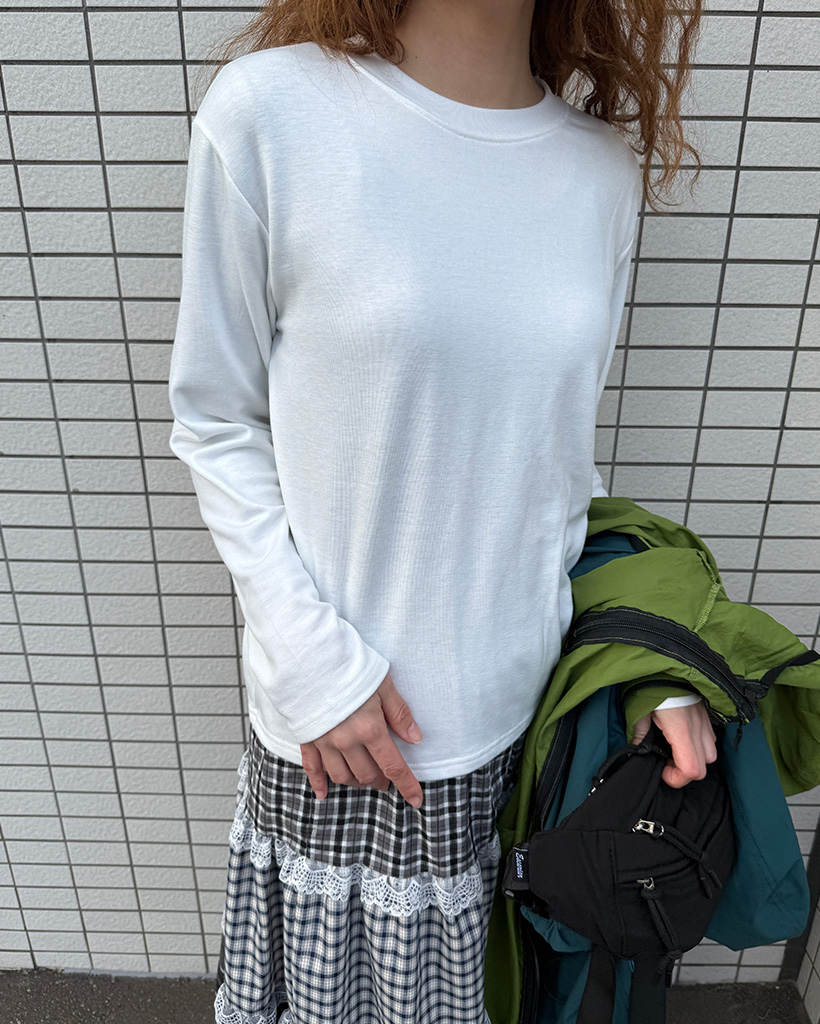 シンプルラウンドロングTシャツ