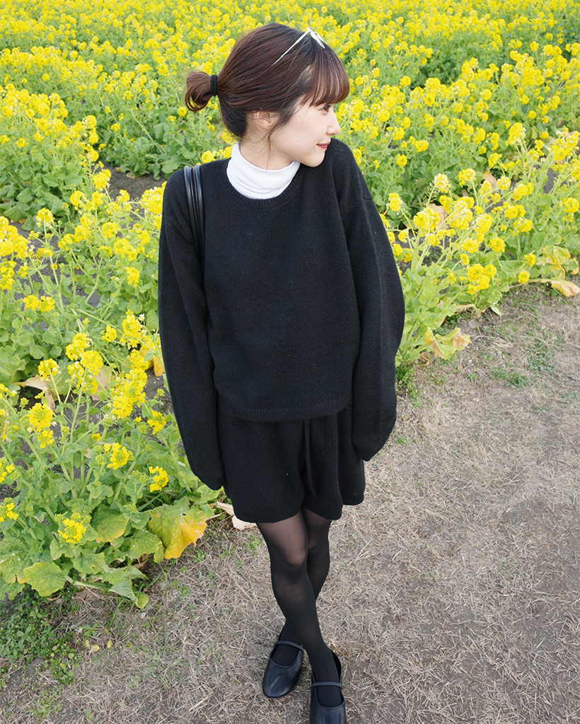 スリムフィットハイネックTシャツ