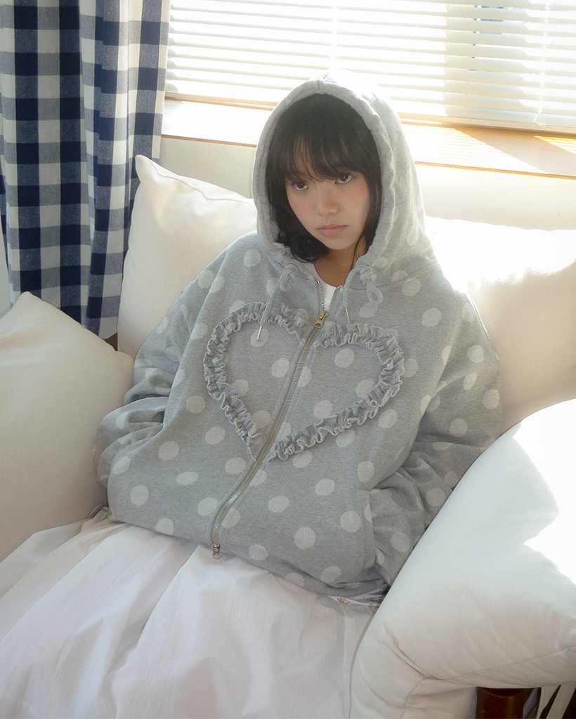 [K-POPアイドル着用] Frill Heart Hoodie, Dot Grey