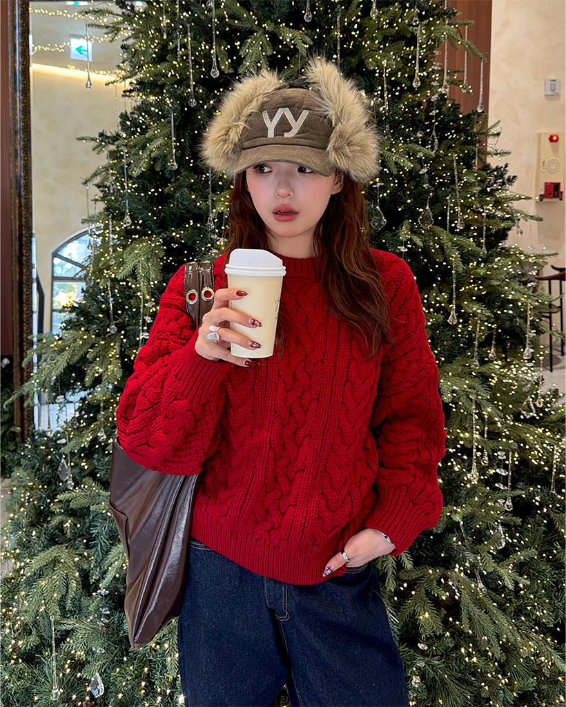 ケーブルニット