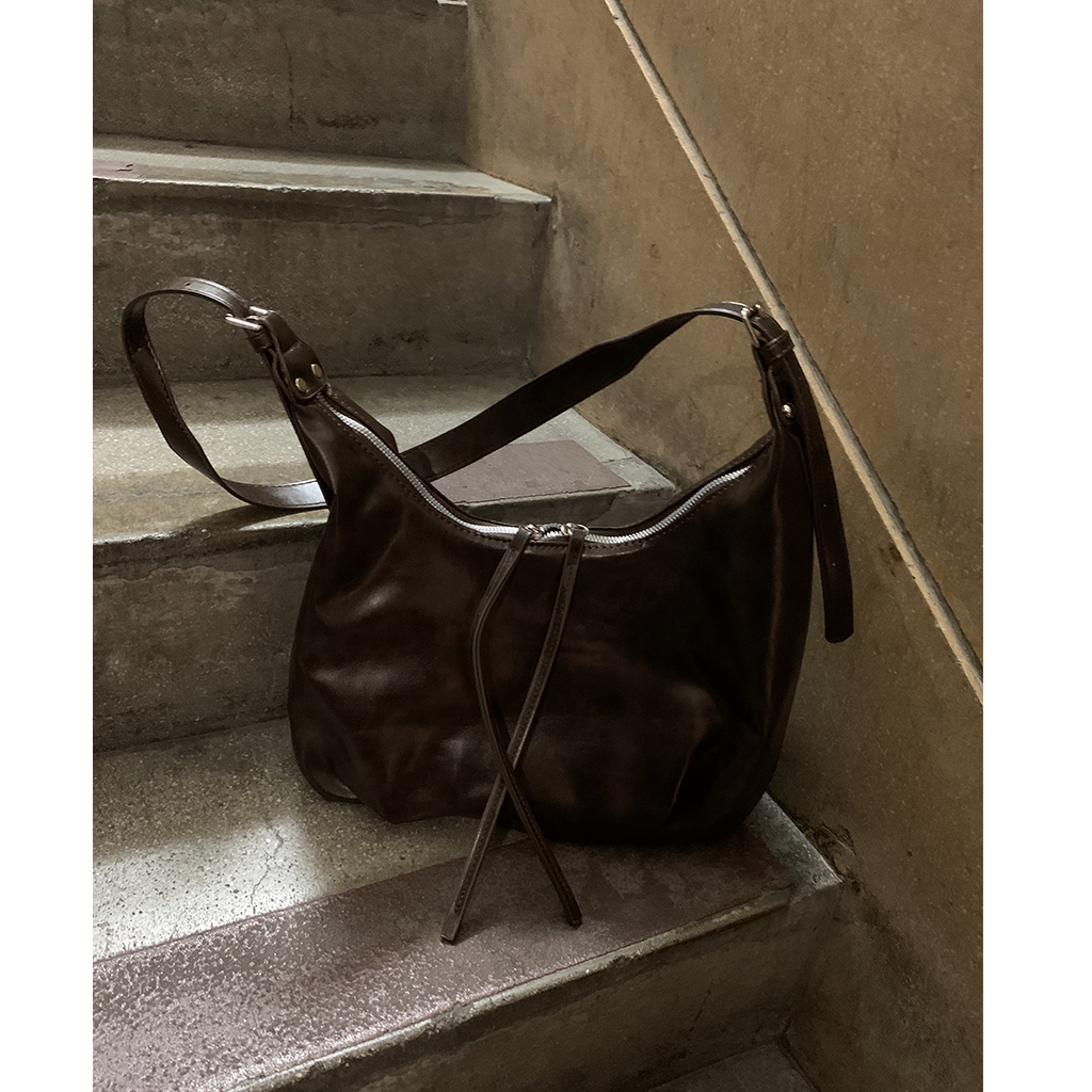 ヴィーガンレザーホーボーバッグ