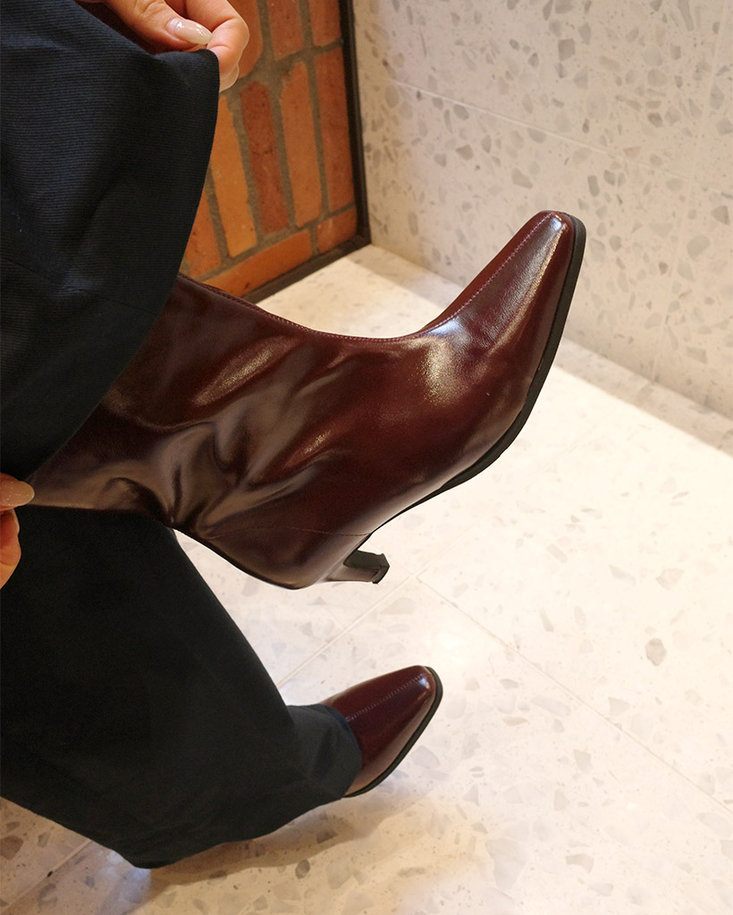 グロシーアンクルブーツ