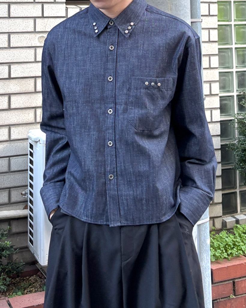 クロップドリベットデニムロングシャツ