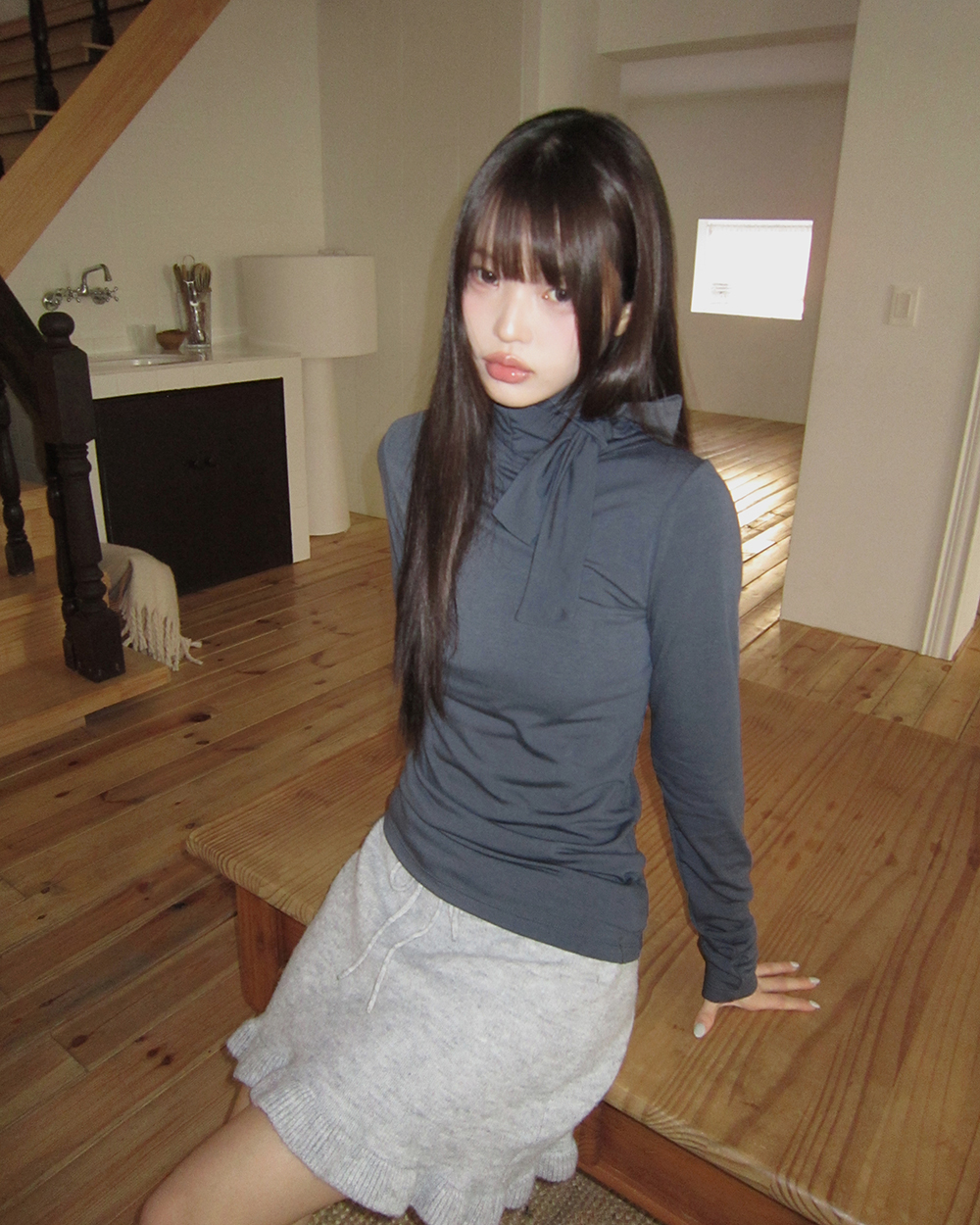 リボンタイ起毛タートルネックTシャツ