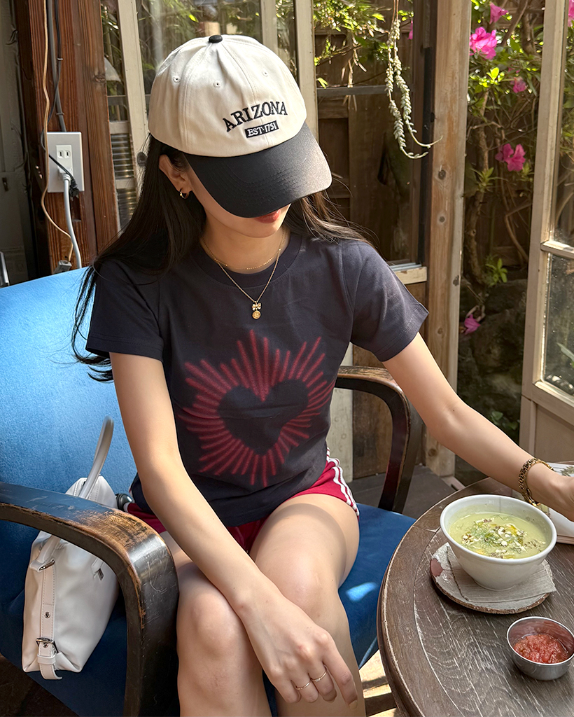 ハートプリントスリム半袖Tシャツ